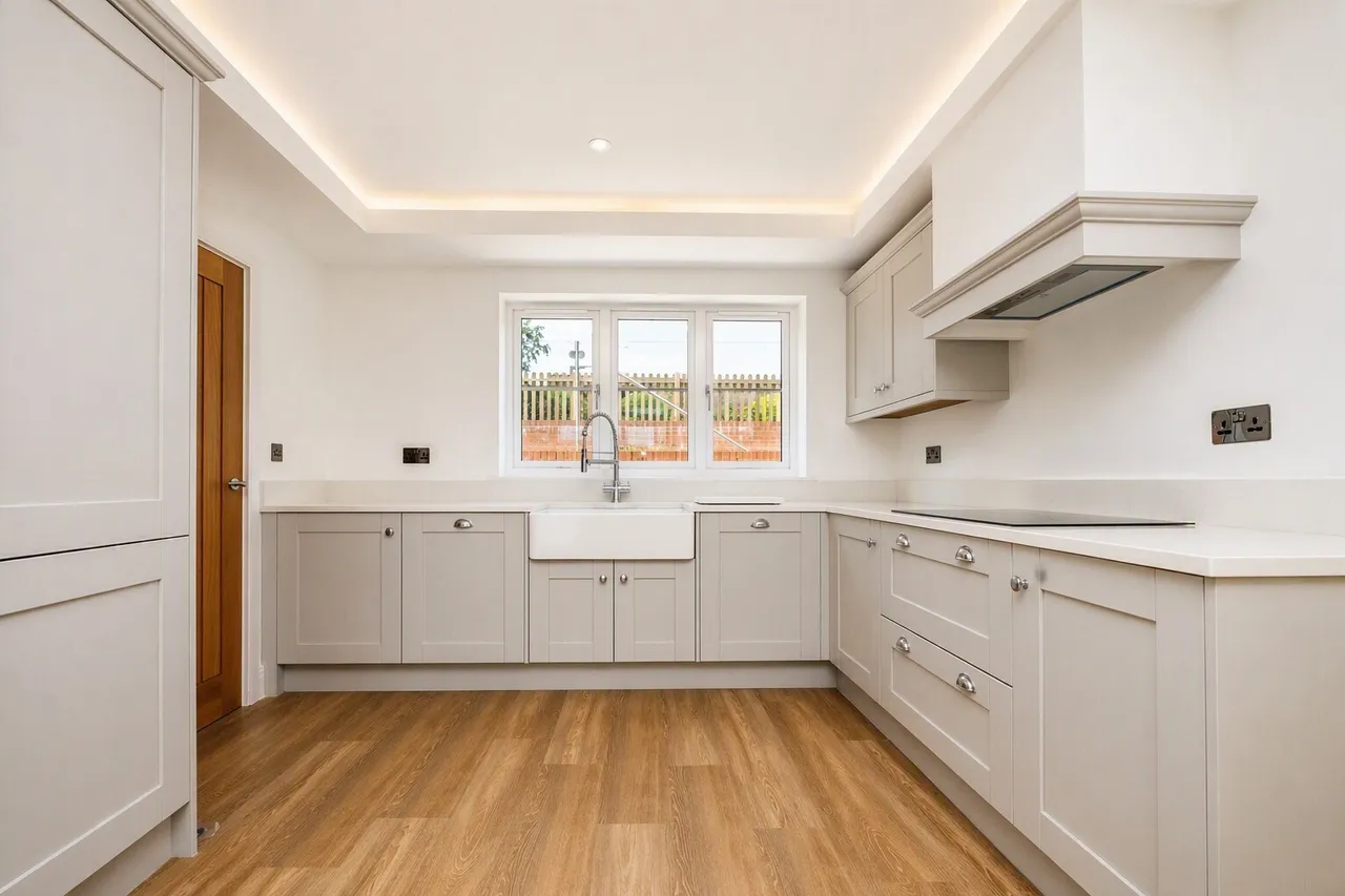 Alcester Road, Wootton Wawen, B95, photo 14