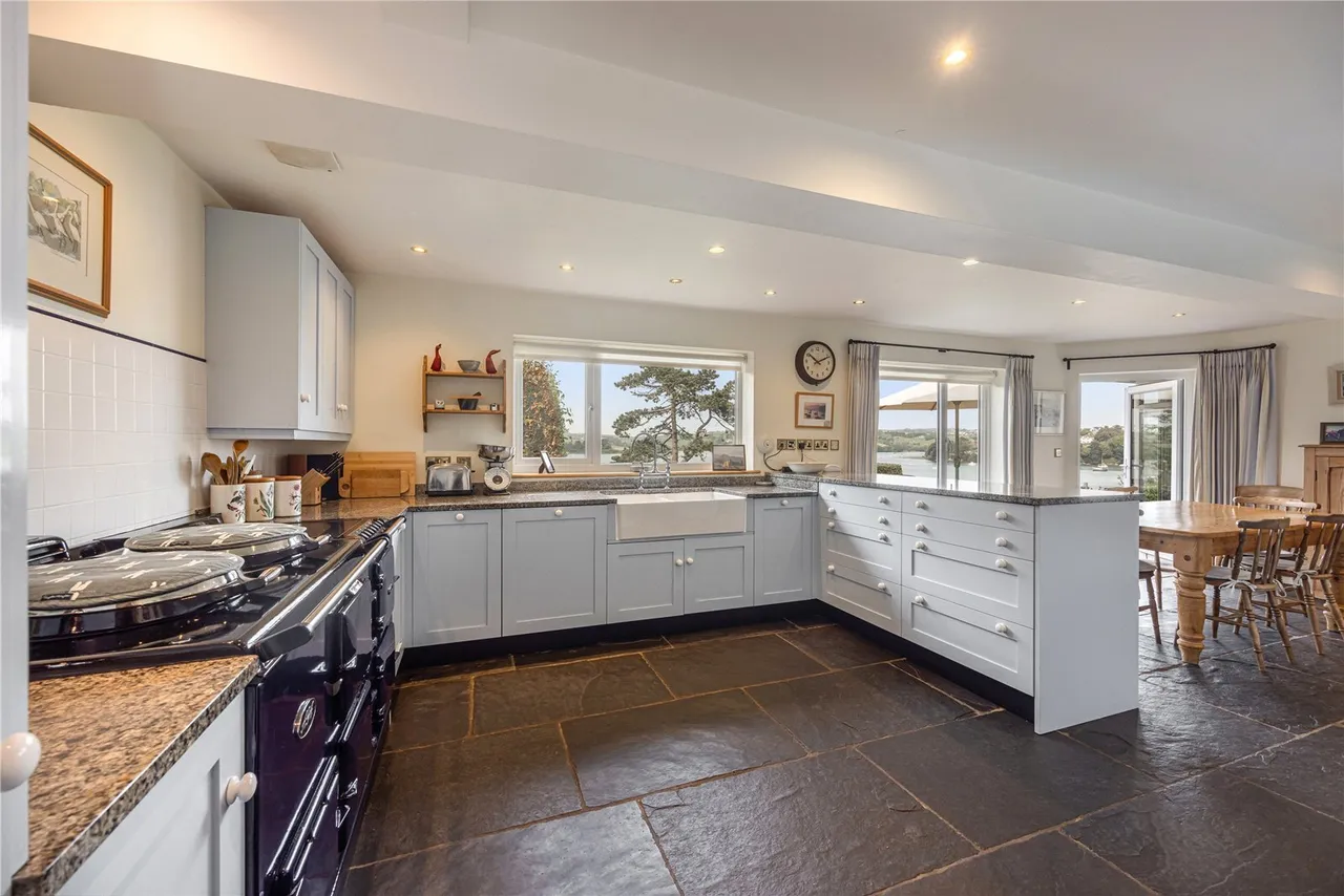 Curlew Drive, West Charleton, TQ7, photo 7