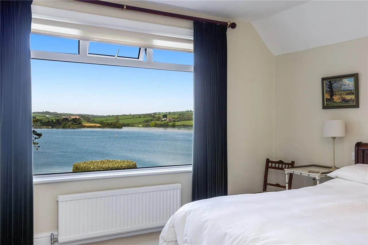 Curlew Drive, West Charleton, TQ7, photo 11