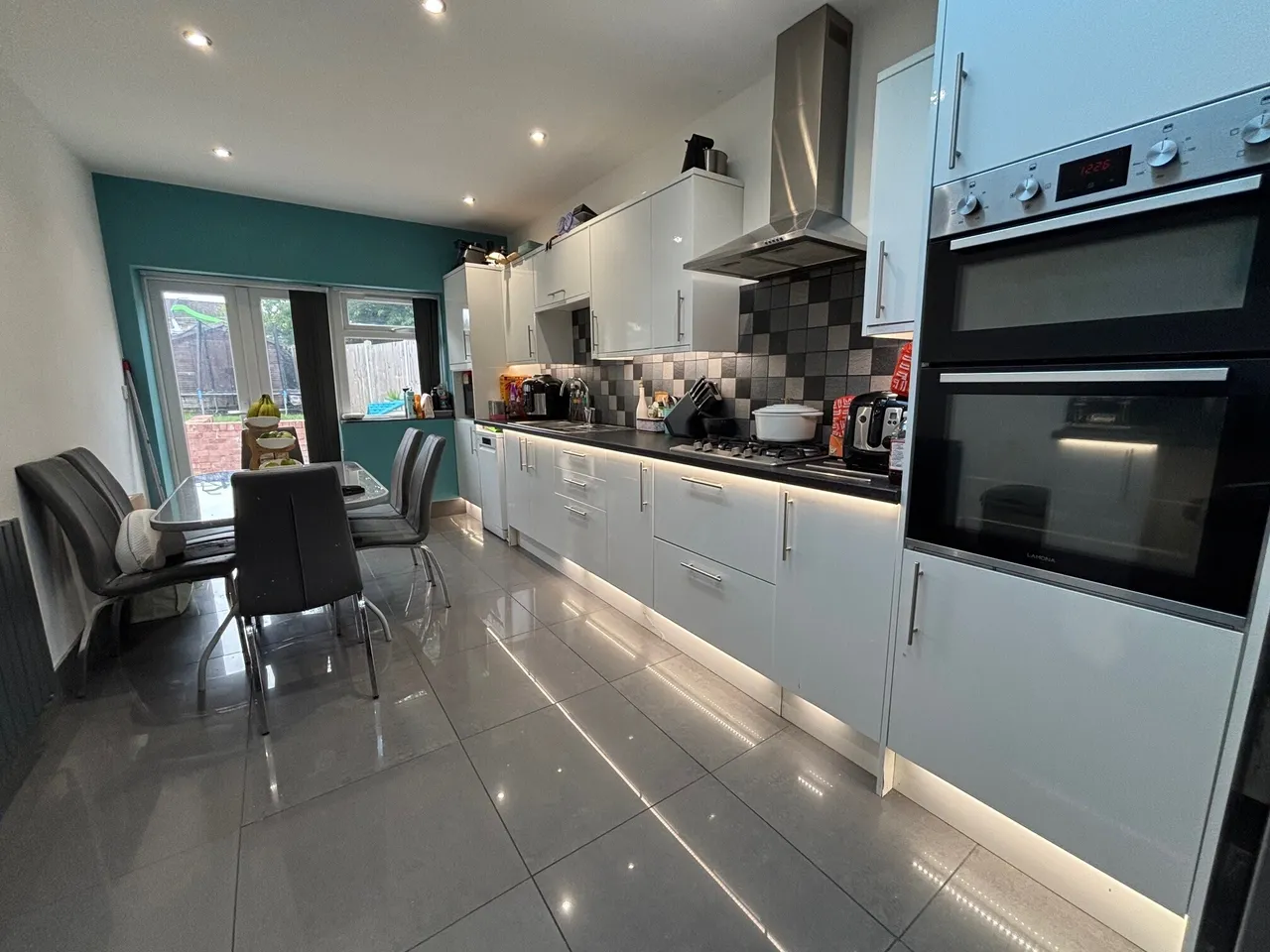 Jiggins Lane, B32, photo 3