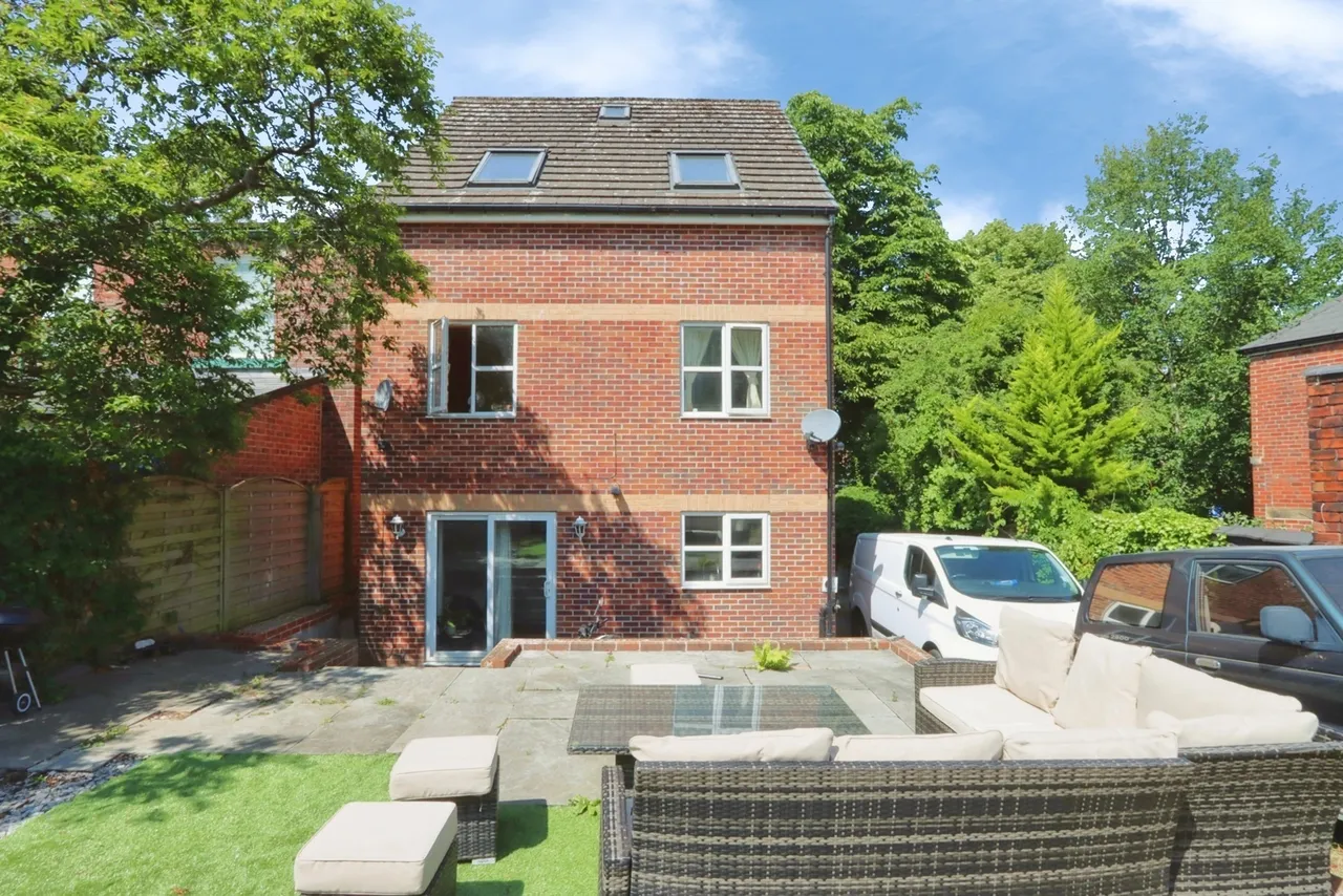 Upper Albert Road, SHEFFIELD, South Yorkshire, S8, photo 21
