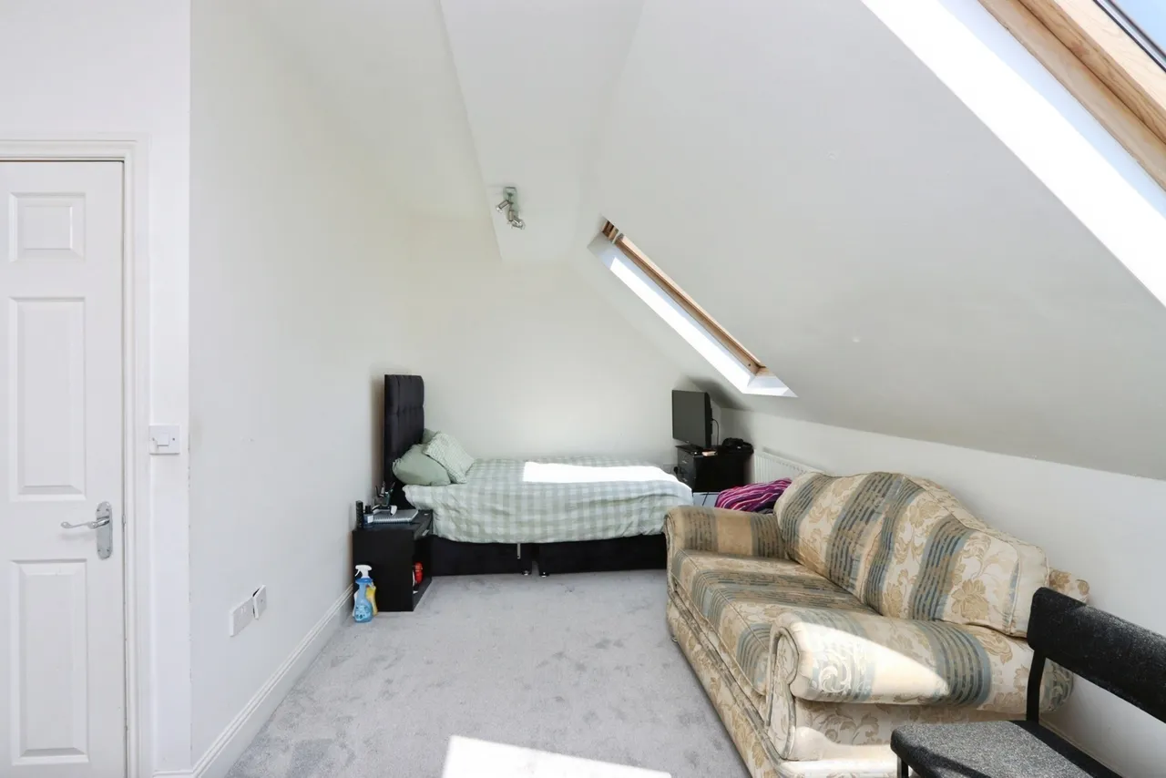 Upper Albert Road, SHEFFIELD, South Yorkshire, S8, photo 17