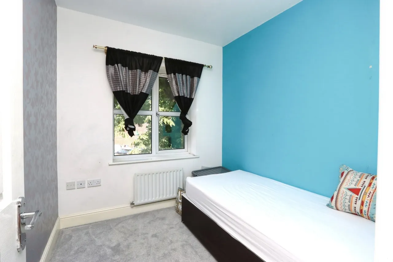 Upper Albert Road, SHEFFIELD, South Yorkshire, S8, photo 15