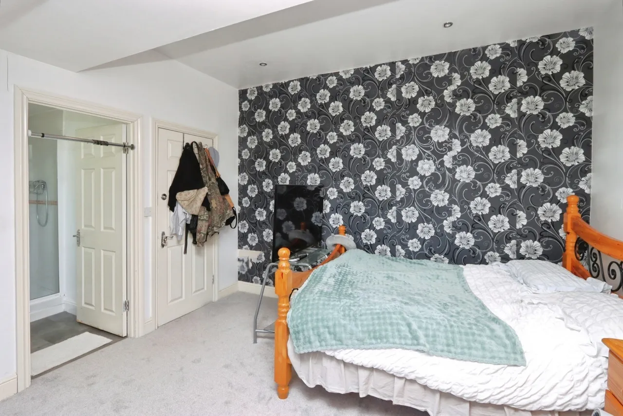 Upper Albert Road, SHEFFIELD, South Yorkshire, S8, photo 16