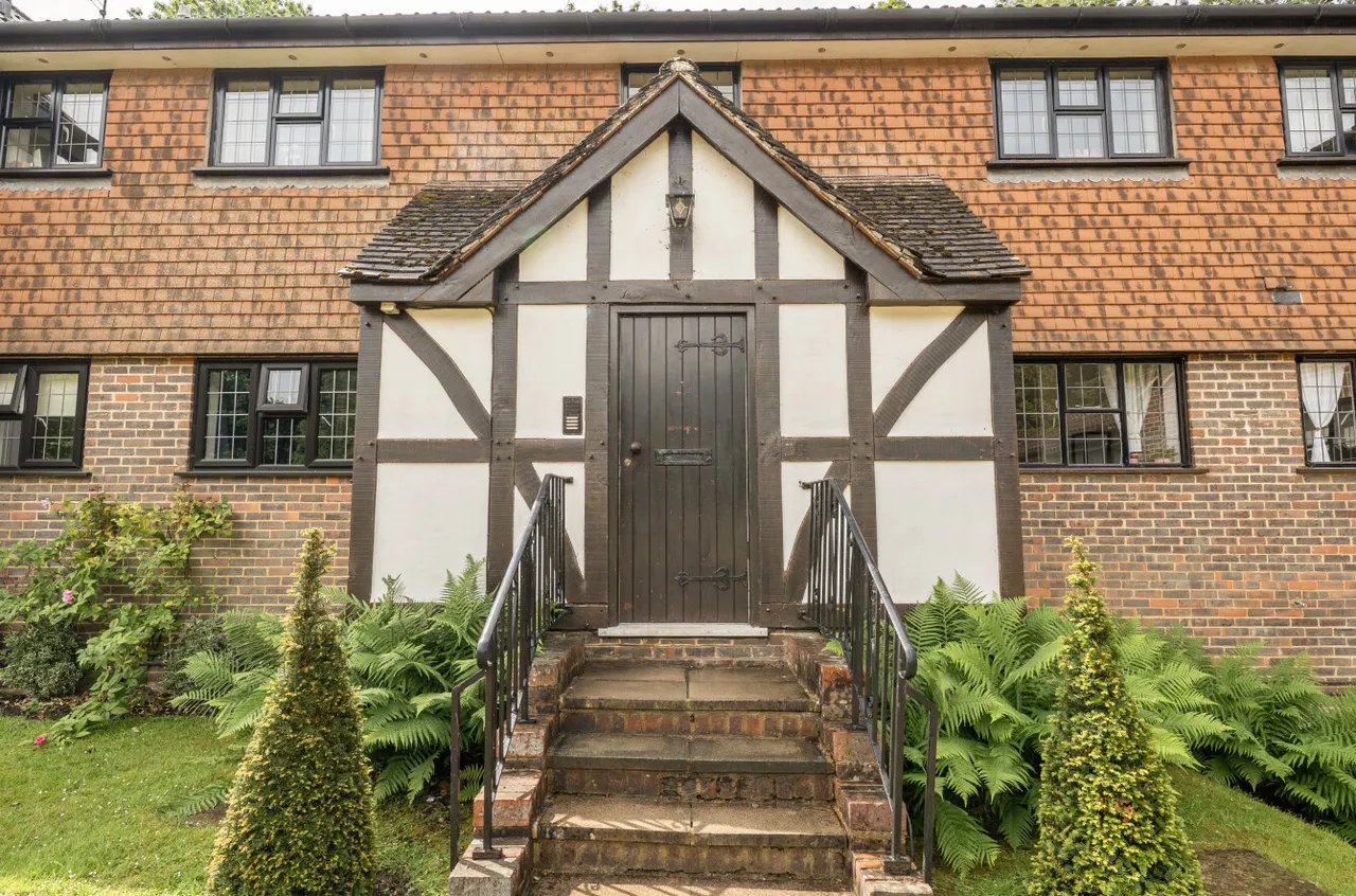 Portesbery Hill Drive, Camberley, GU15, photo 13