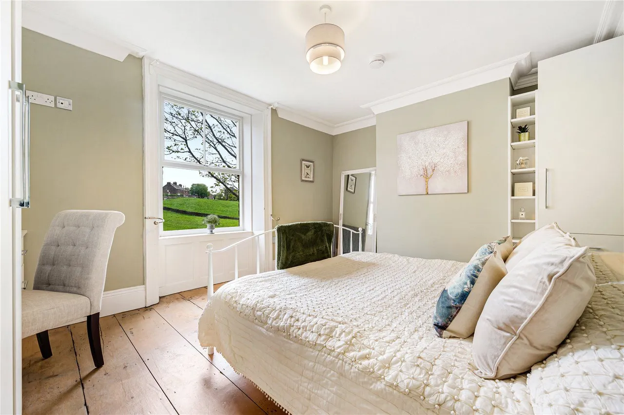 Stockport Road, Lydgate, OL4, photo 23
