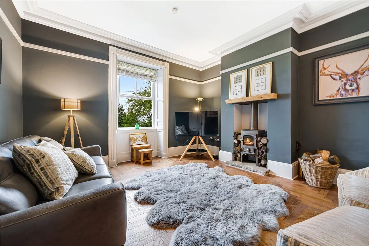 Stockport Road, Lydgate, OL4, photo 8