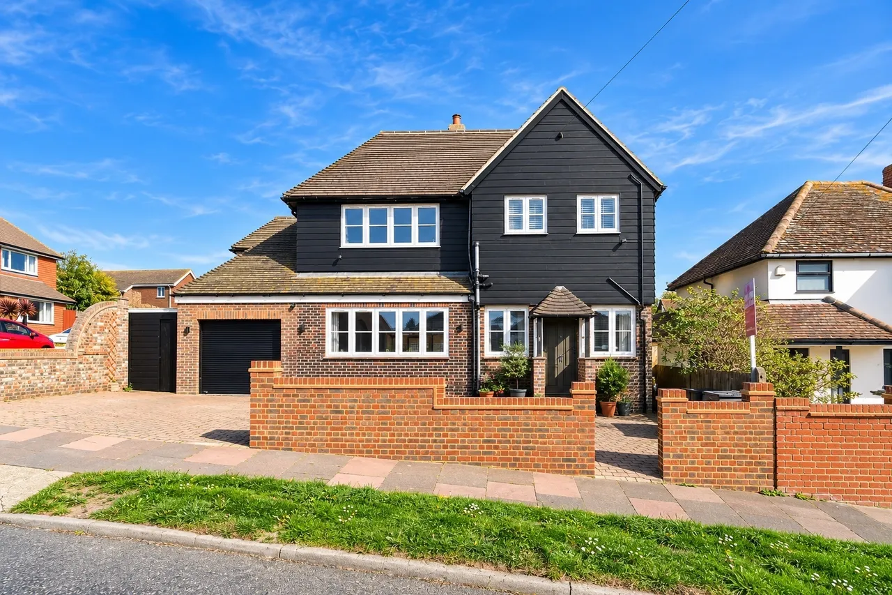 4 bed house for sale, Cranleigh Avenue, Rottingdean, BN2