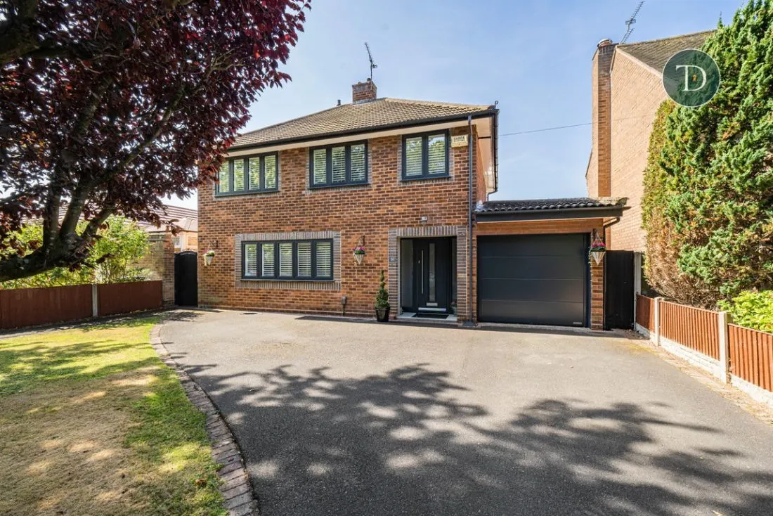 4 bed house for sale — Park Drive, Whitby, CH65 6RA