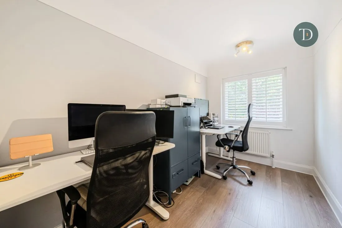 Park Drive, Whitby, CH65 6RA, photo 26