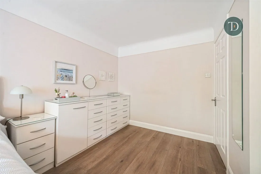 Park Drive, Whitby, CH65 6RA, photo 21