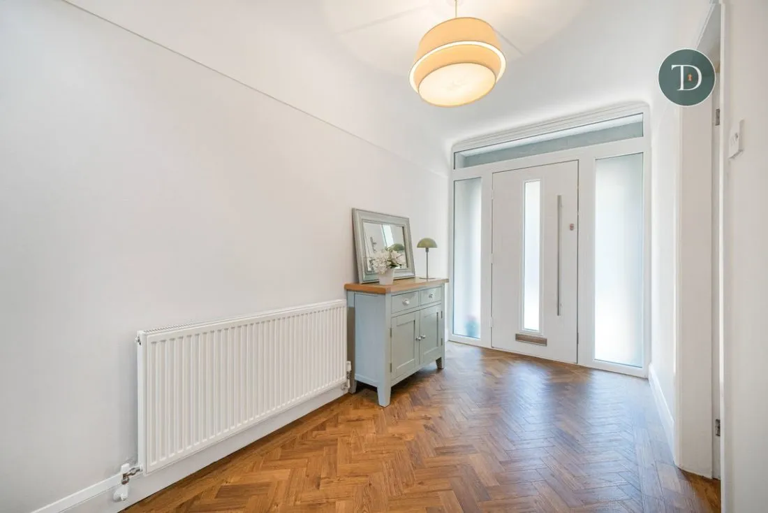 Park Drive, Whitby, CH65 6RA, photo 5