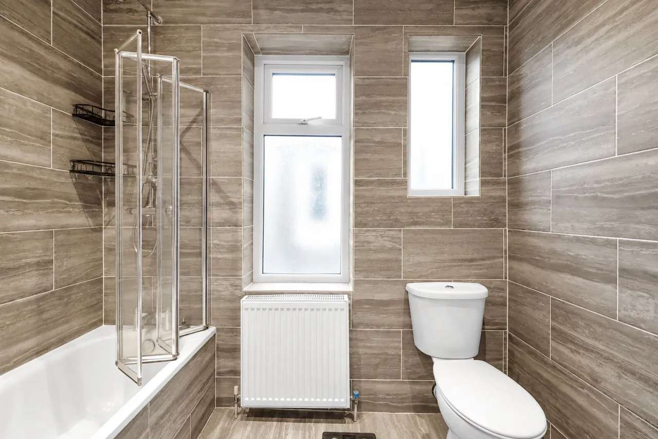 Huddlestone Road, London, NW2, photo 10