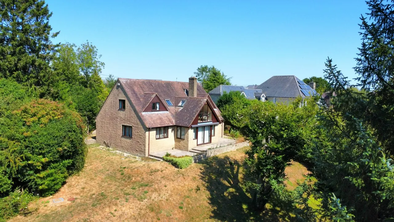 Higher Blandford Road, Shaftesbury, Dorset, SP7 8DA, photo 2
