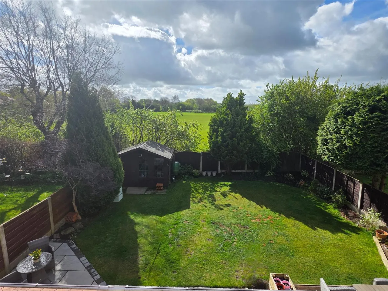 Drayton Drive, Heald Green, photo 17