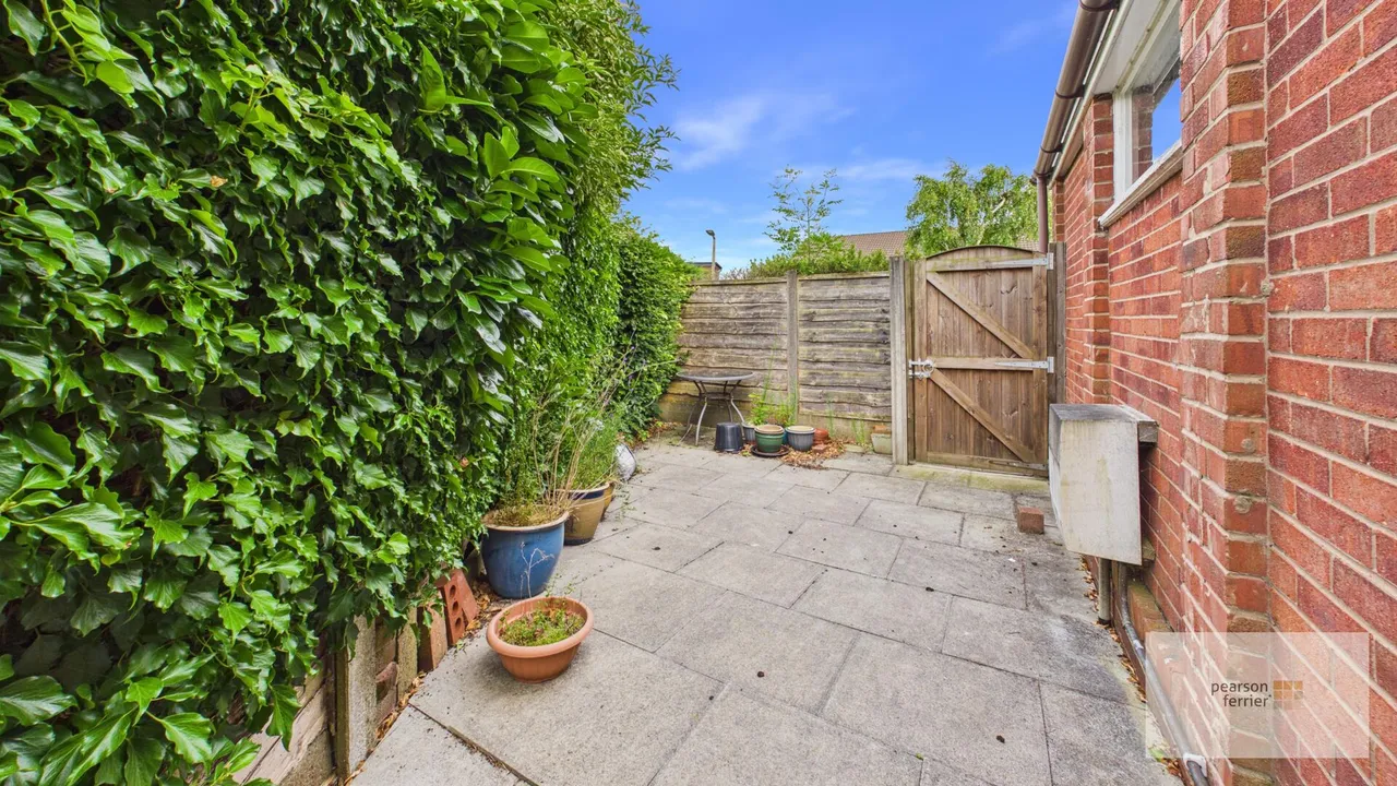 Newton Drive, Greenmount, BL8 4DH, photo 9