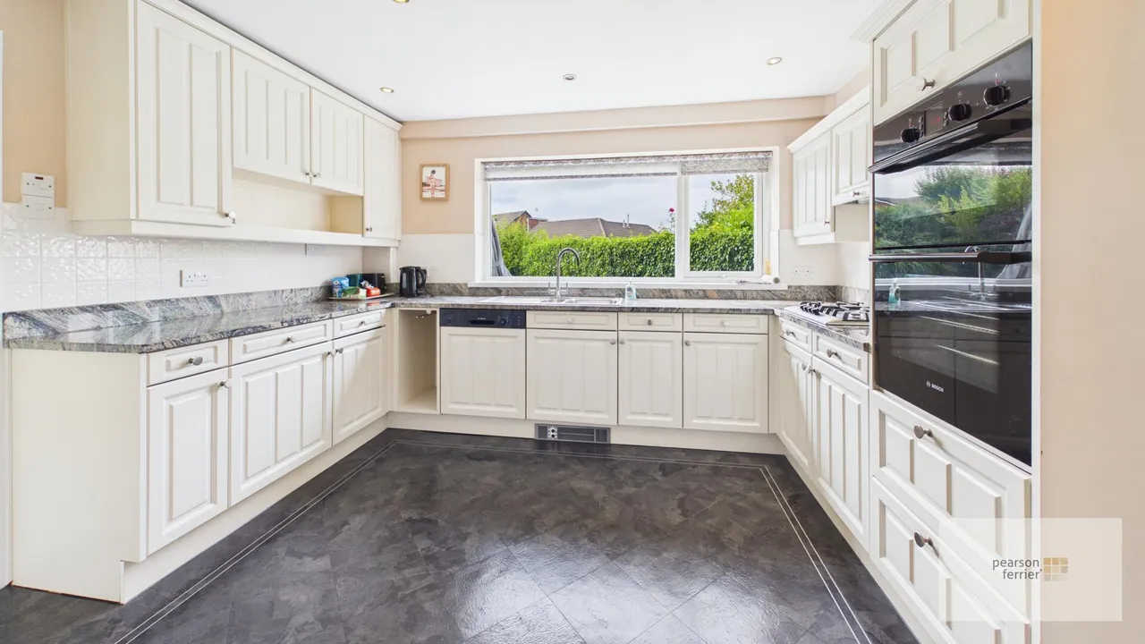 Newton Drive, Greenmount, BL8 4DH, photo 7