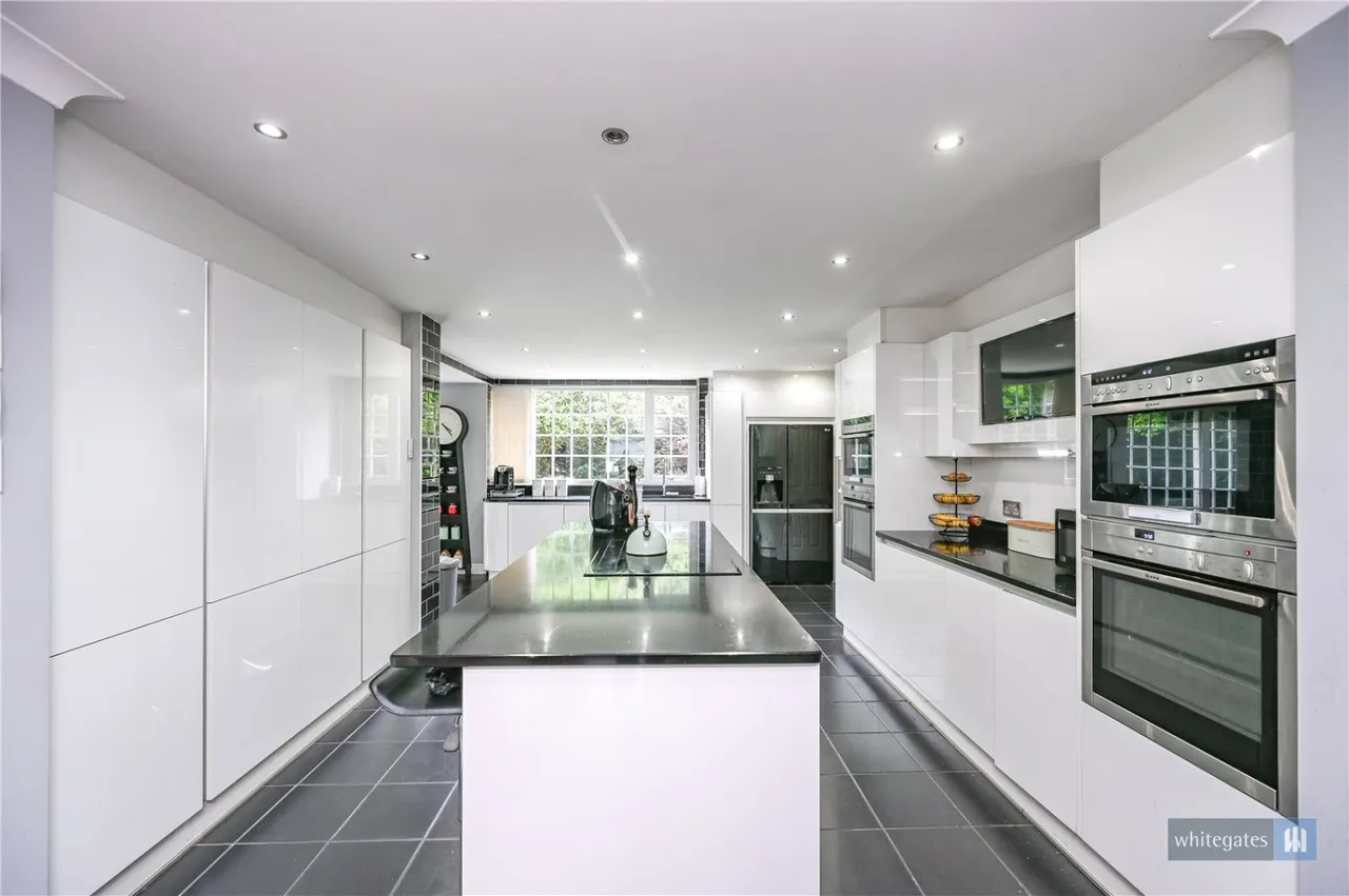 Childwall Lane, Bowring Park, L14, photo 6