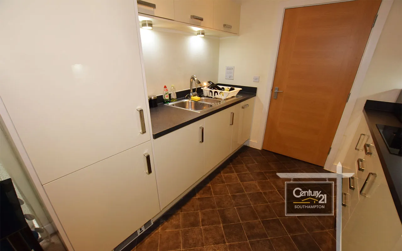 Alexander Place, Southampton, SO17, photo 3