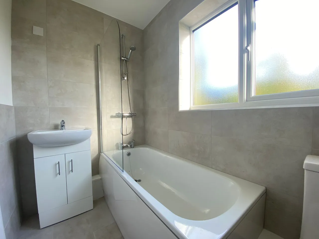 Westdene Meadows, Cranleigh, GU6, photo 4