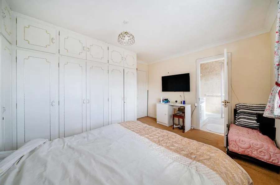 High Tree Drive, Earley, RG6, photo 9