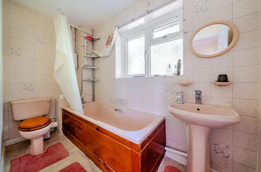 High Tree Drive, Earley, RG6, photo 15