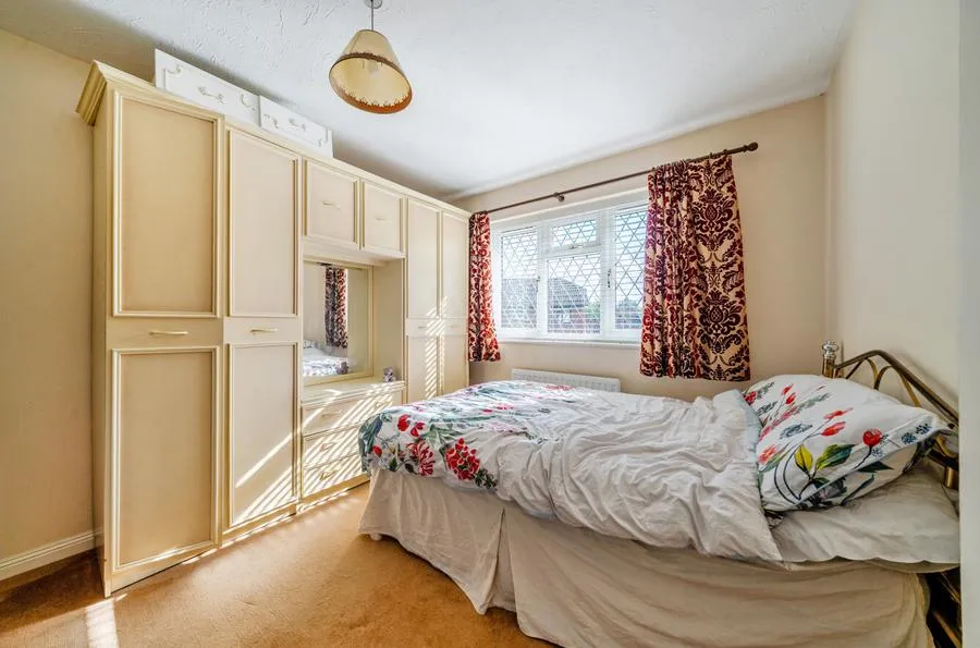 High Tree Drive, Earley, RG6, photo 11