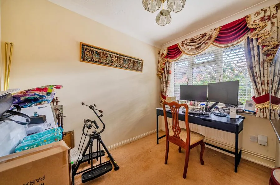 High Tree Drive, Earley, RG6, photo 7