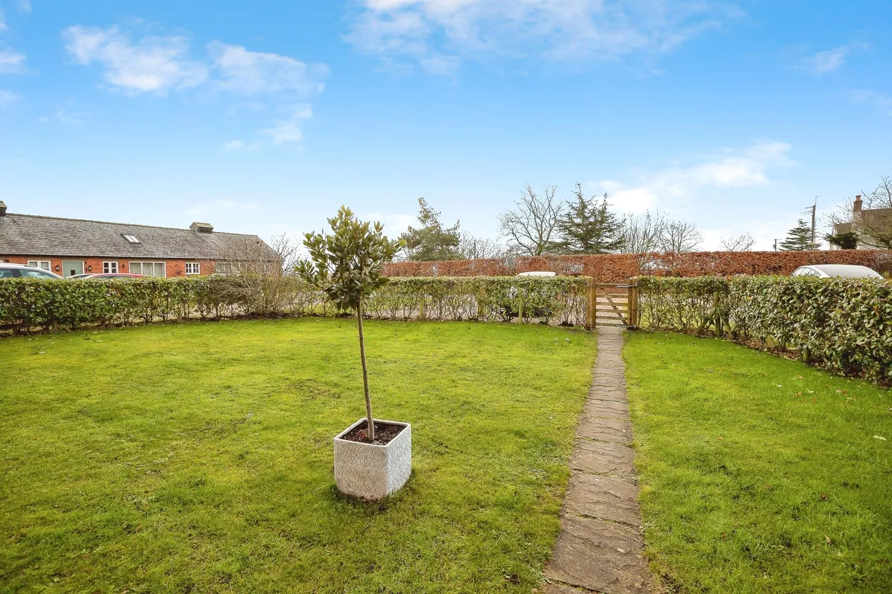 Borras Hall Lane, Wrexham, LL13, photo 22