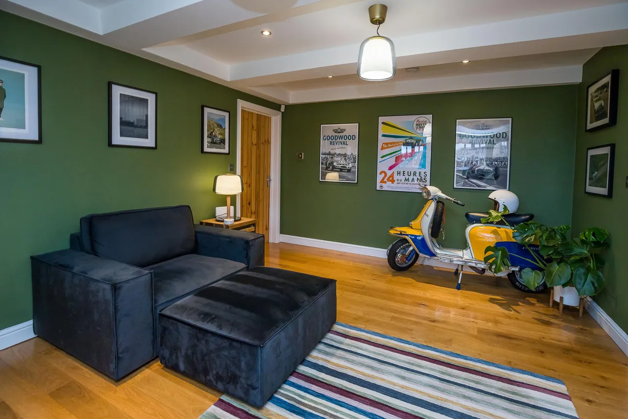 Borras Hall Lane, Wrexham, LL13, photo 10