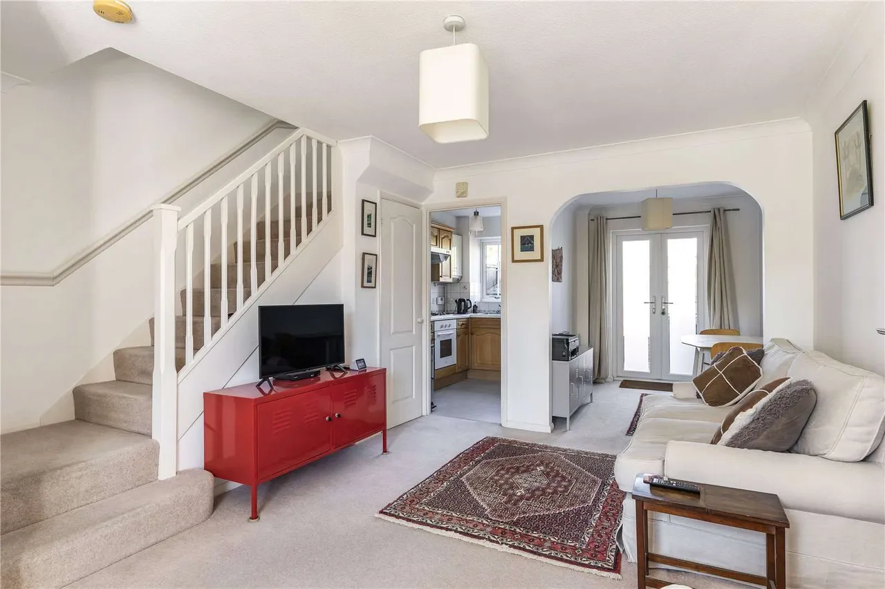 Farncombe Street, Godalming, Surrey, GU7 3LJ, photo 6