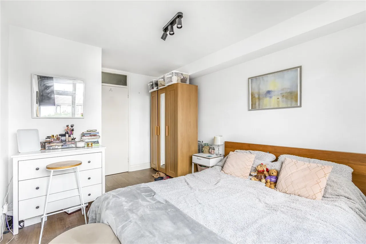 Hunter Close, London, SW12, photo 7