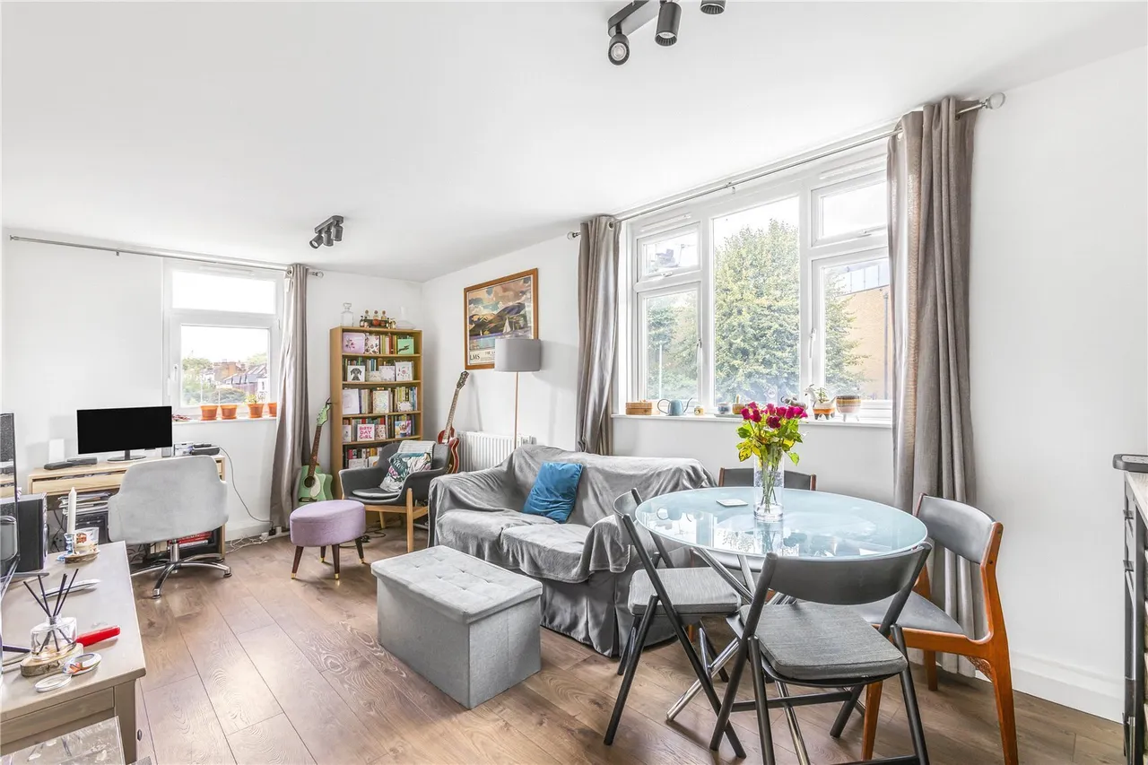 Hunter Close, London, SW12, photo 4