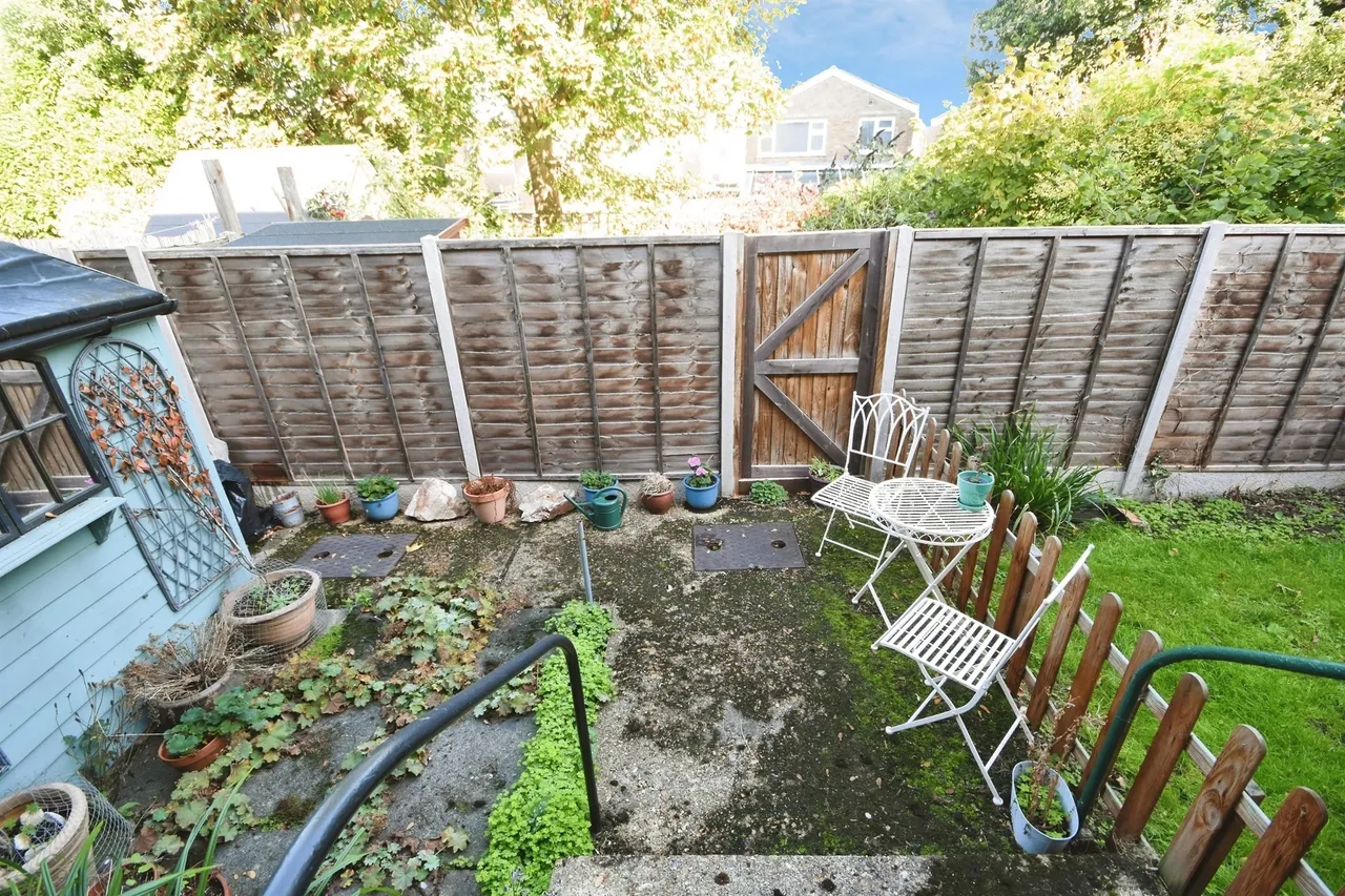 Hampden Crescent, Warley, CM14, photo 11
