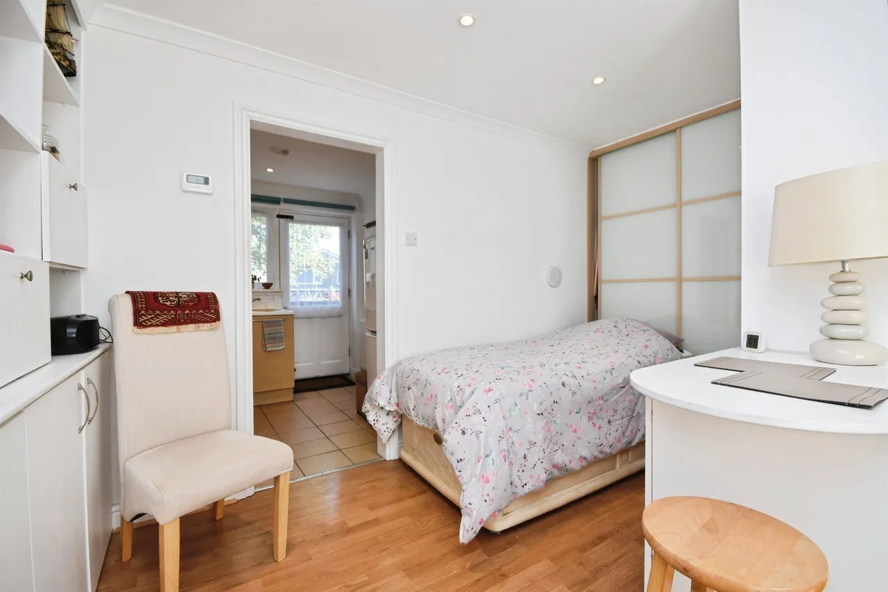 Hampden Crescent, Warley, CM14, photo 2