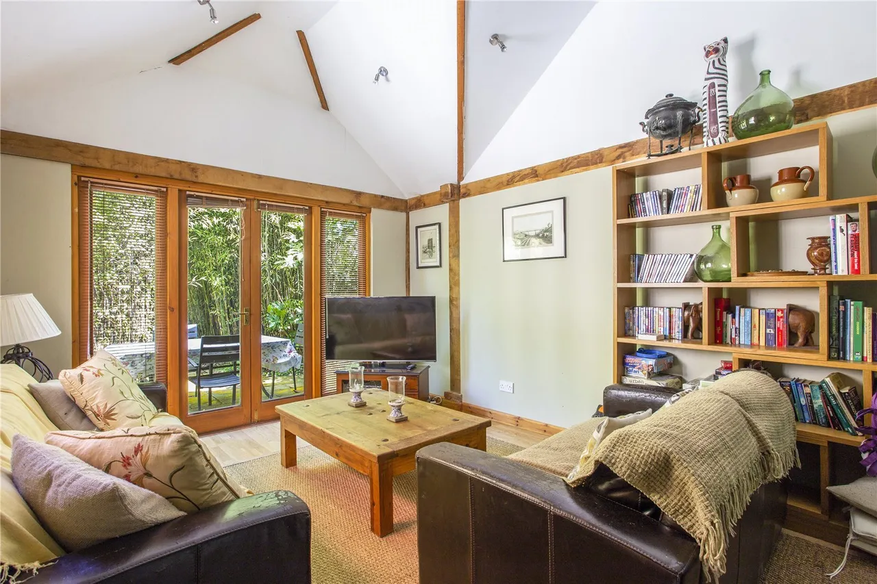 Station Approach, Ardingly, RH17, photo 3