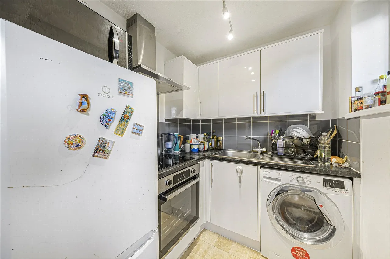 1 bed flat for sale — Brunswick Quay, London, SE16