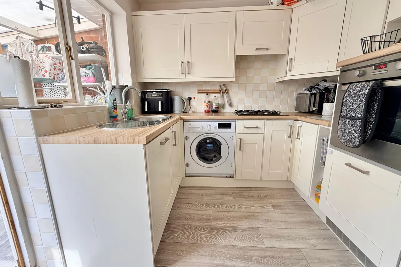 Hightown Gardens, Ringwood, BH24, photo 6