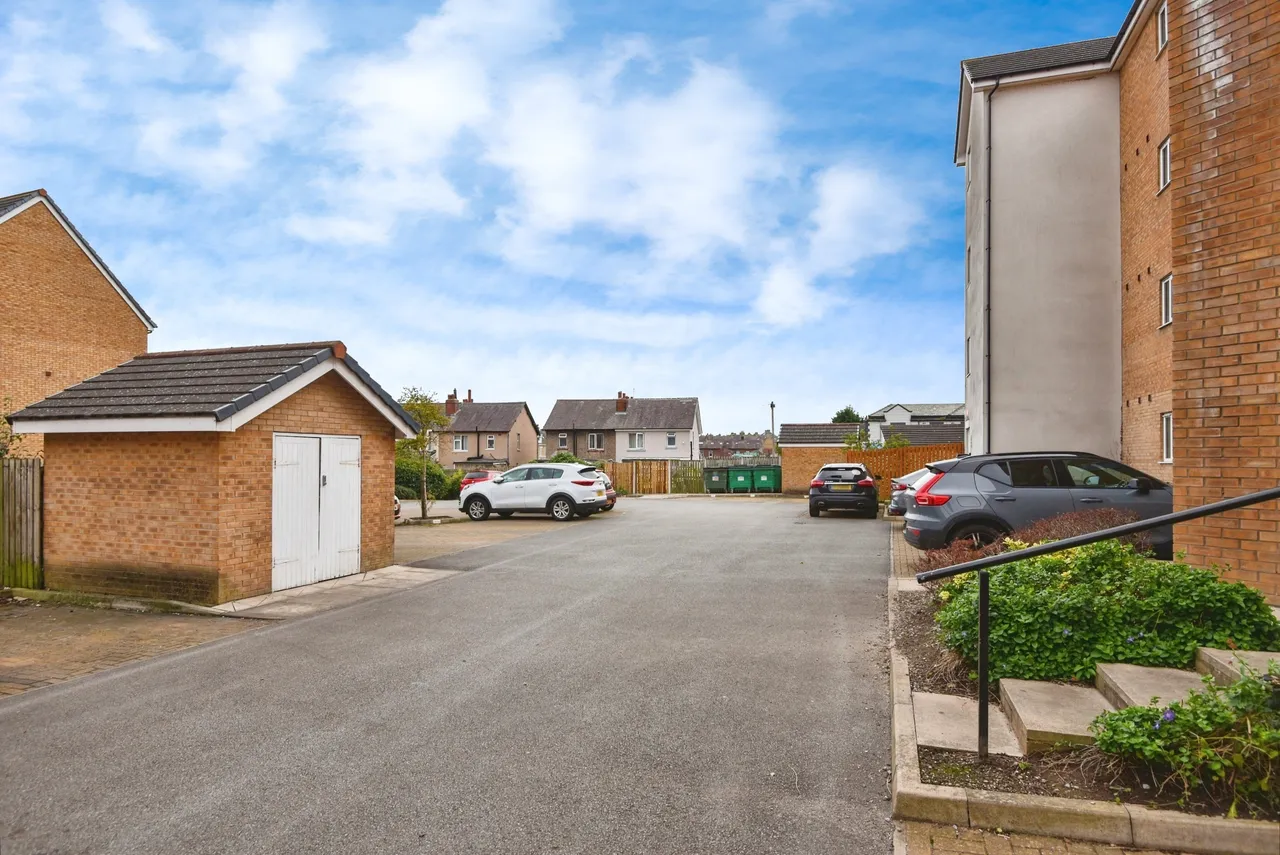 Mears Beck Close, Heysham, LA3, photo 14