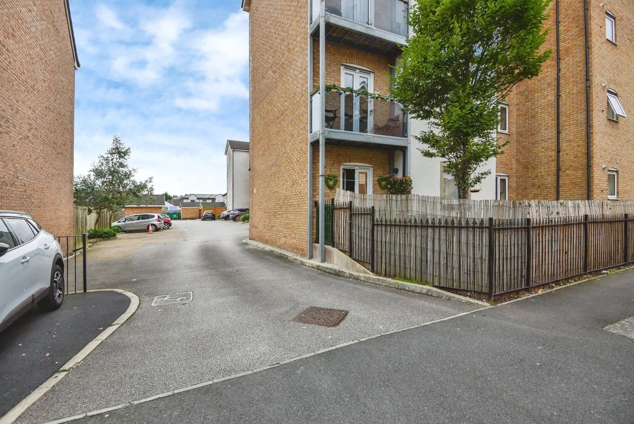 Mears Beck Close, Heysham, LA3, photo 13