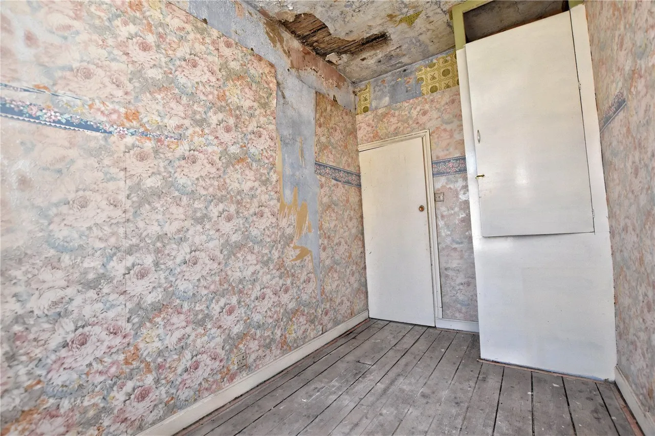 Market Street, Whitworth, OL12, photo 13