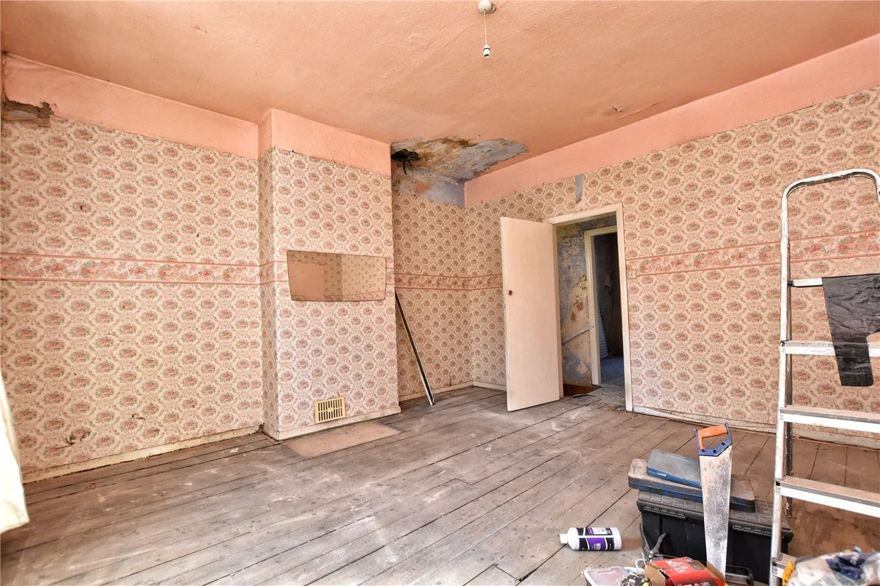 Market Street, Whitworth, OL12, photo 12