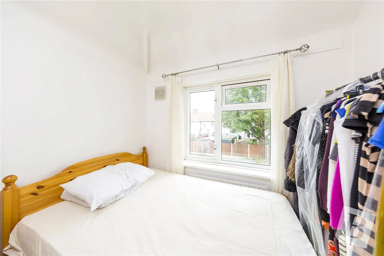 Dagenham, RM9, photo 4