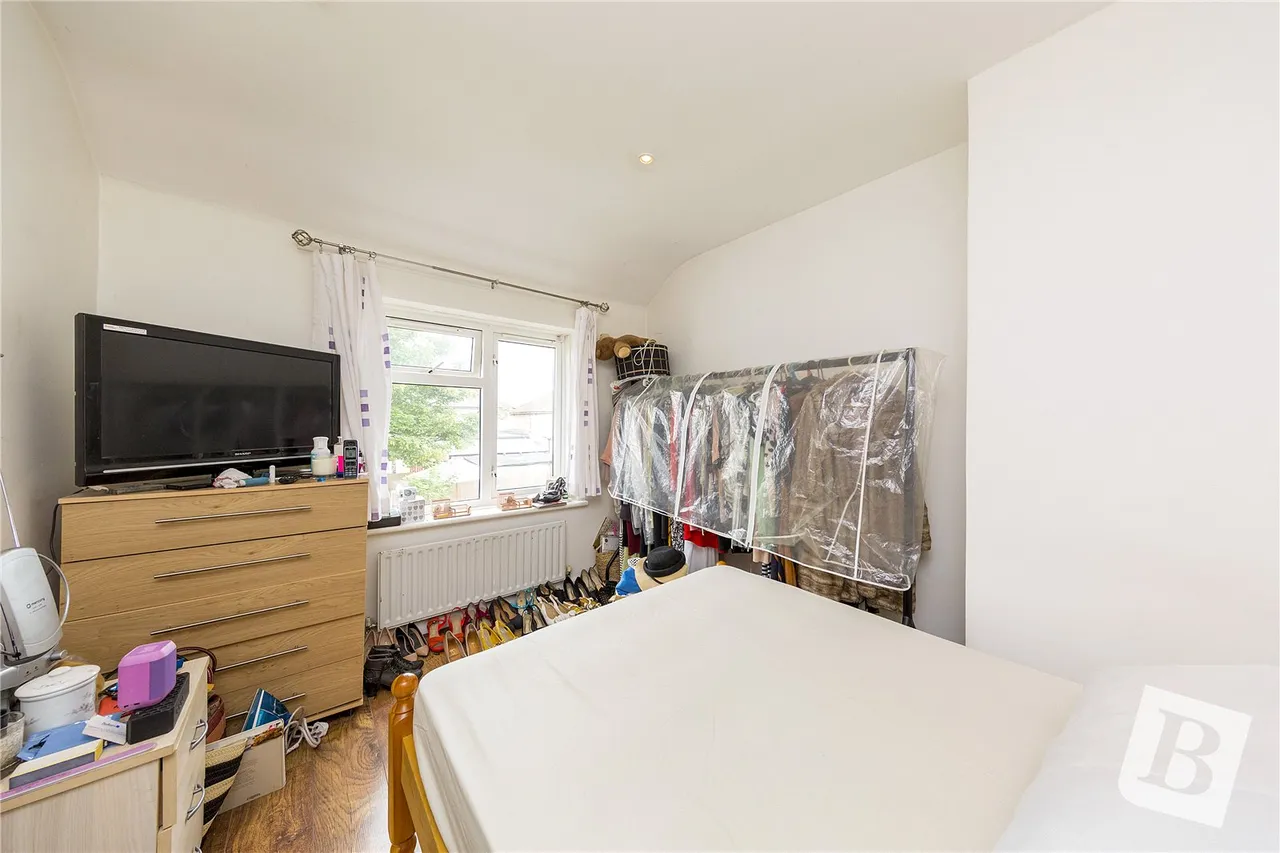 Dagenham, RM9, photo 5