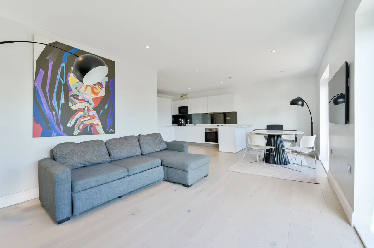 Flat 7, 34 Gunnersbury Avenue, LONDON, photo 2