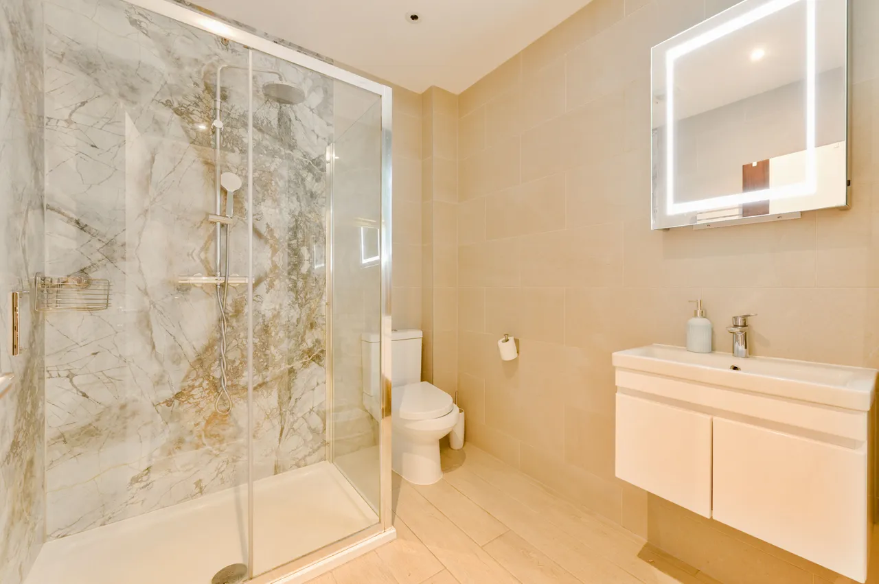 Flat 7, 34 Gunnersbury Avenue, LONDON, photo 7