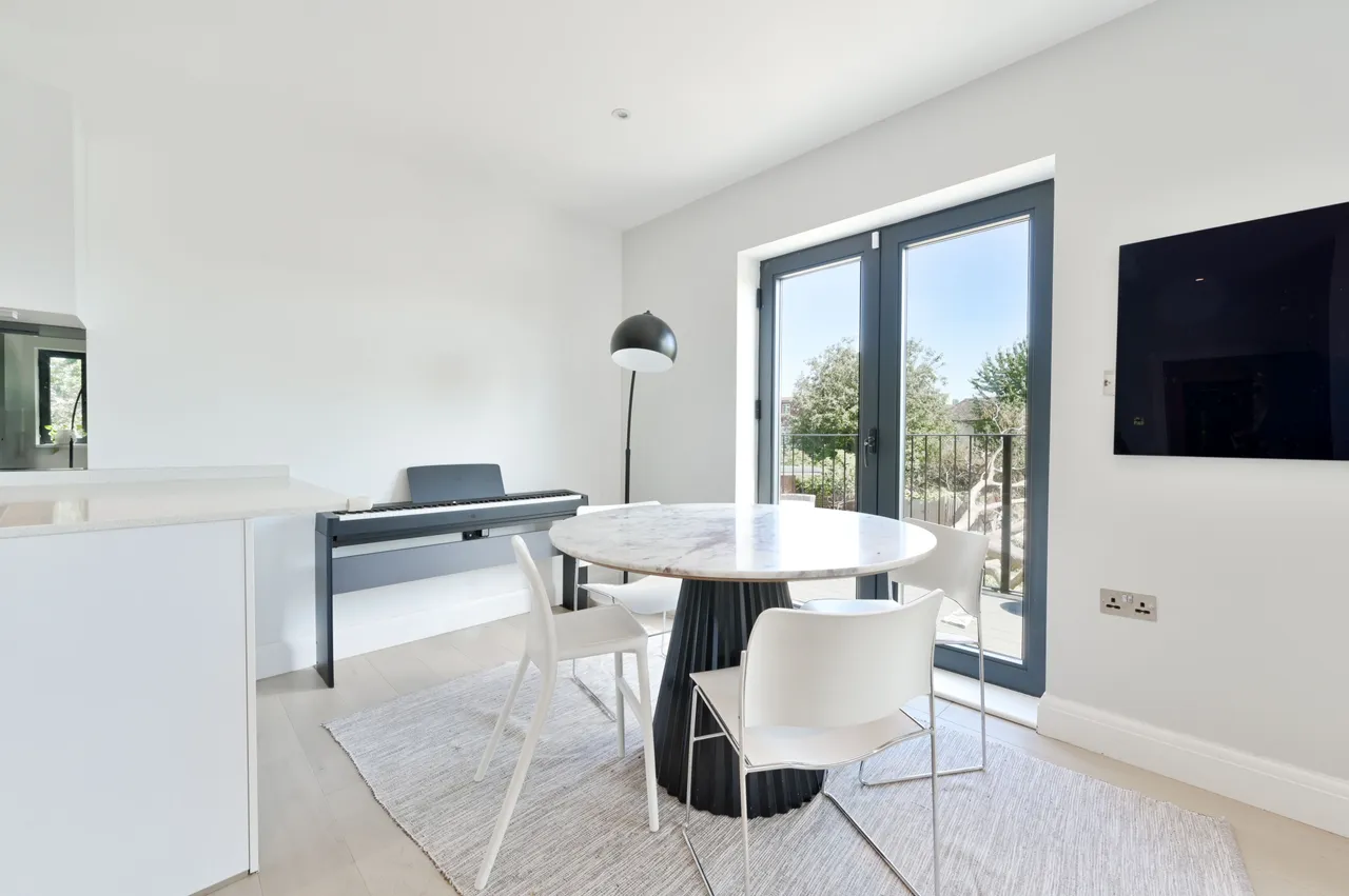 Flat 7, 34 Gunnersbury Avenue, LONDON, photo 3