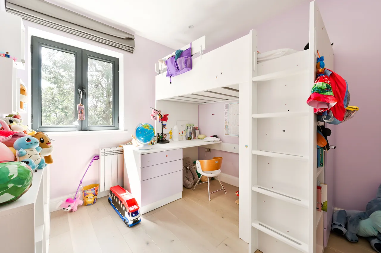 Flat 7, 34 Gunnersbury Avenue, LONDON, photo 10