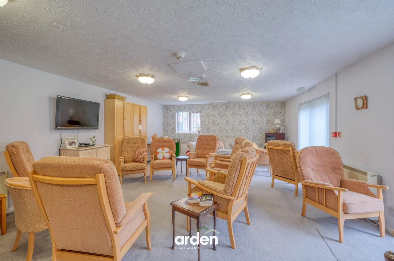 Foregate Street, Astwood Bank, B96, photo 10