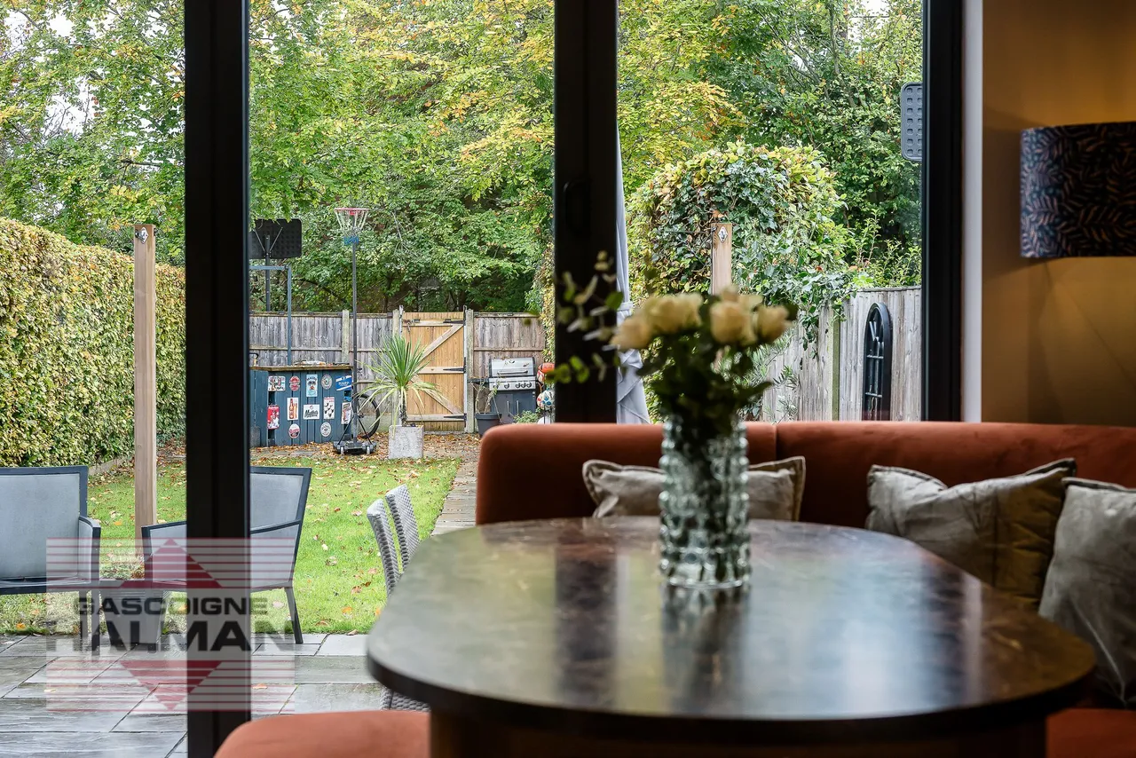 Northenden Road, Sale, photo 12